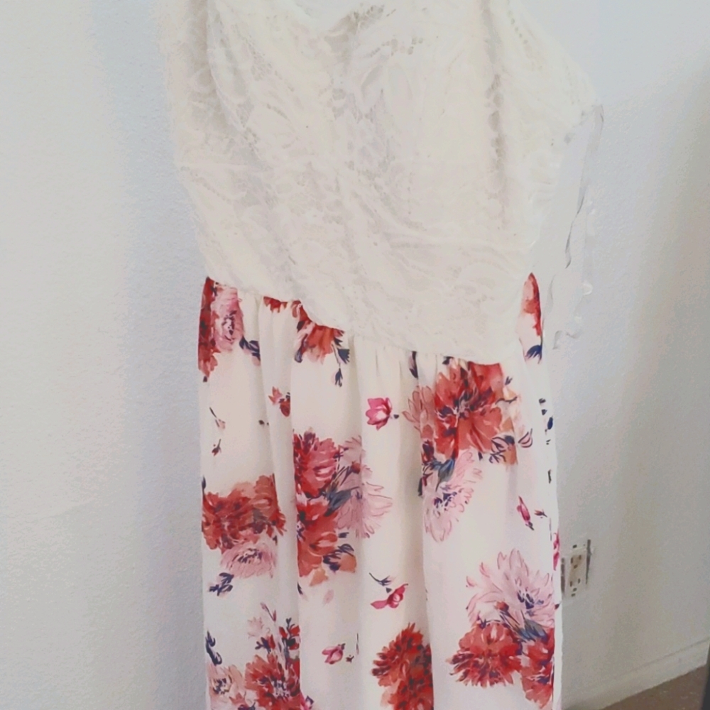 White floral maxi dress
